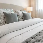 Eb4a - Frontline Apartment *
